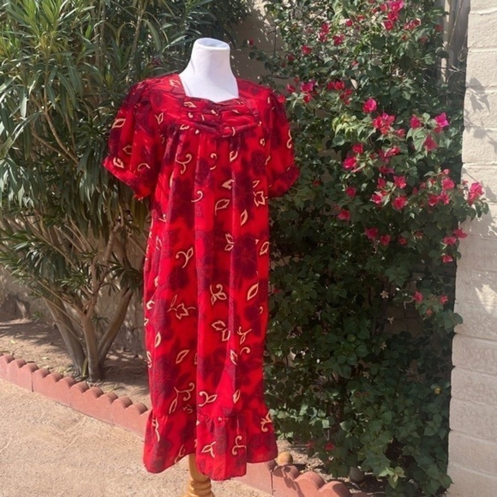 VTG Style‎ Red Tropical Hibiscus Floral Muumuu Midi Dress Ruffle Hem Short Puff